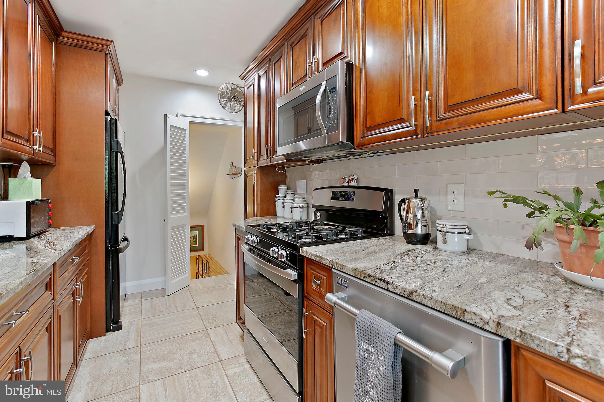 252 Brandon Road Baltimore, MD 21212 - Photo 14 of 43