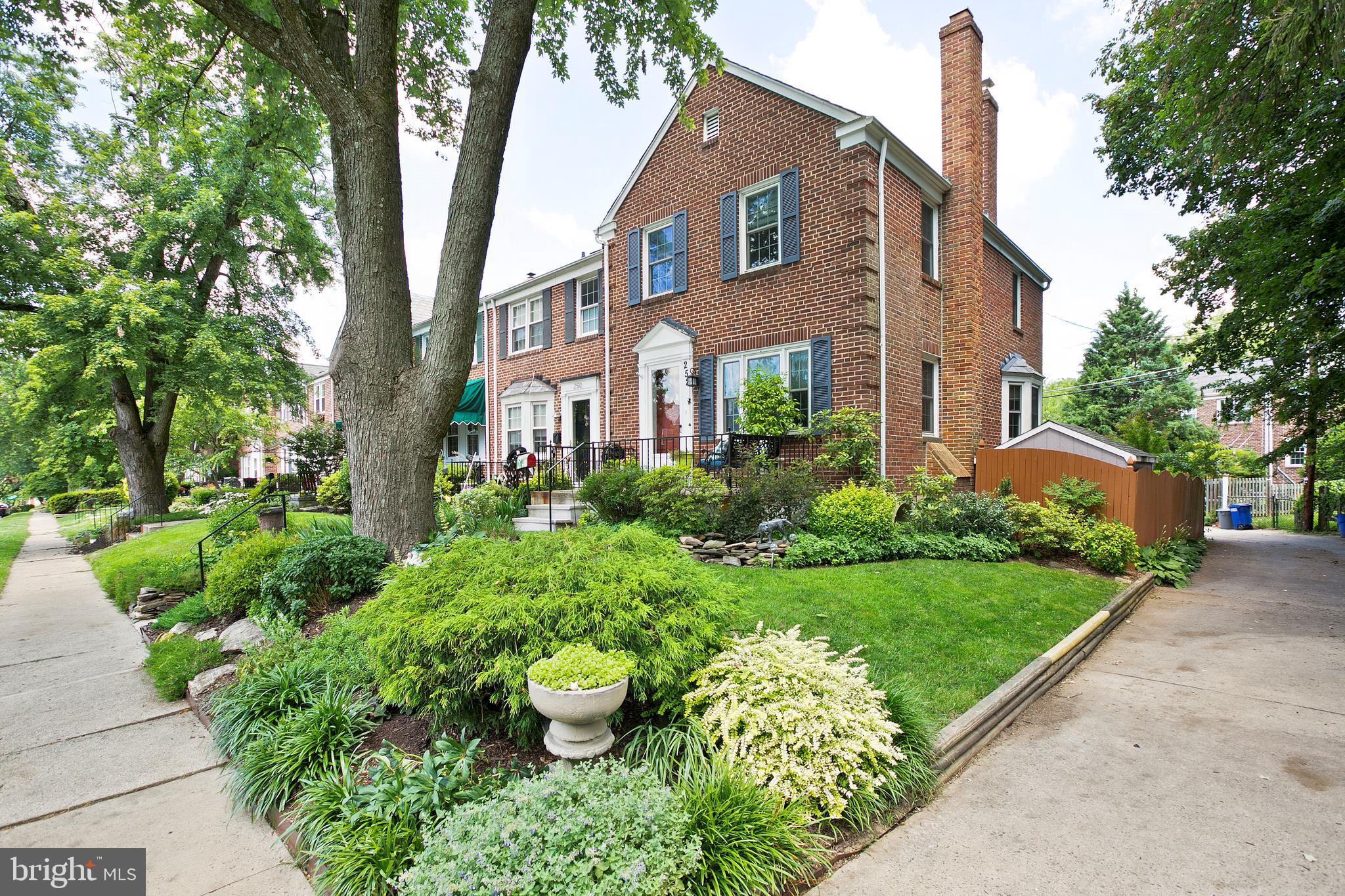 252 Brandon Road Baltimore, MD 21212 - Photo 3 of 43