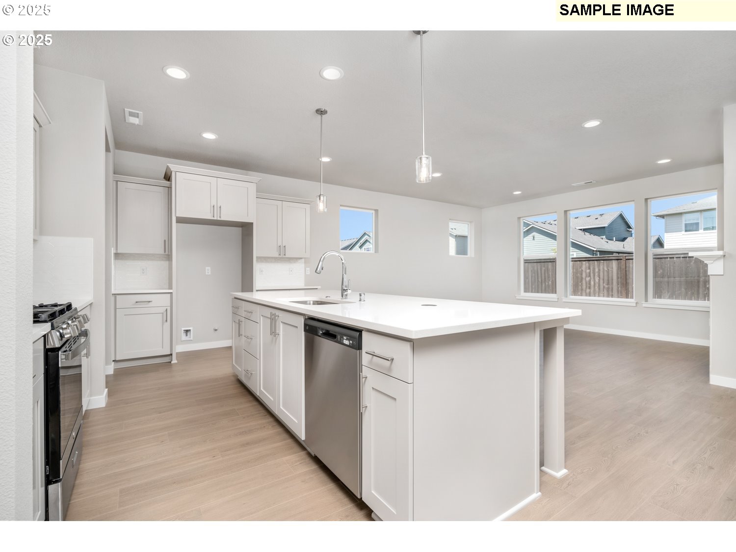 8831 South 1st Street, Unit 67 Ridgefield, WA 98642 - Photo 3 of 19