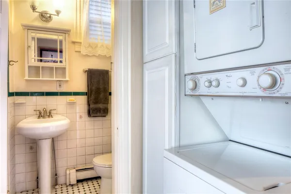 $1,275,000 | 98 John Street, Newport, RI 02840