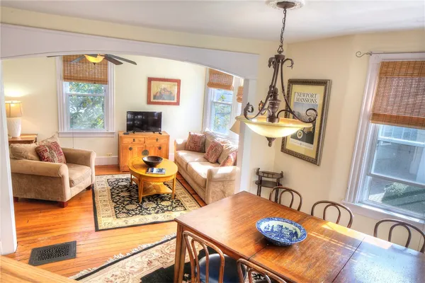 $1,275,000 | 98 John Street, Newport, RI 02840