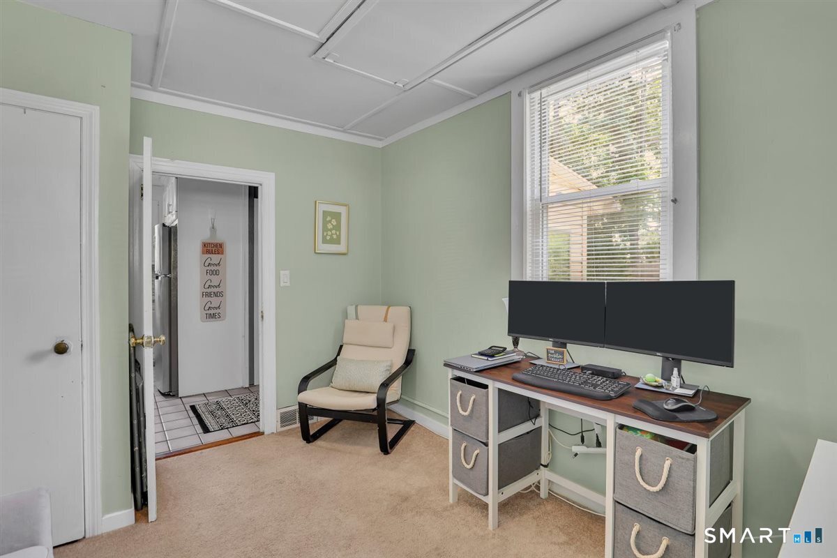 4 Crown Street Middletown, CT 06457 - Photo 22 of 29