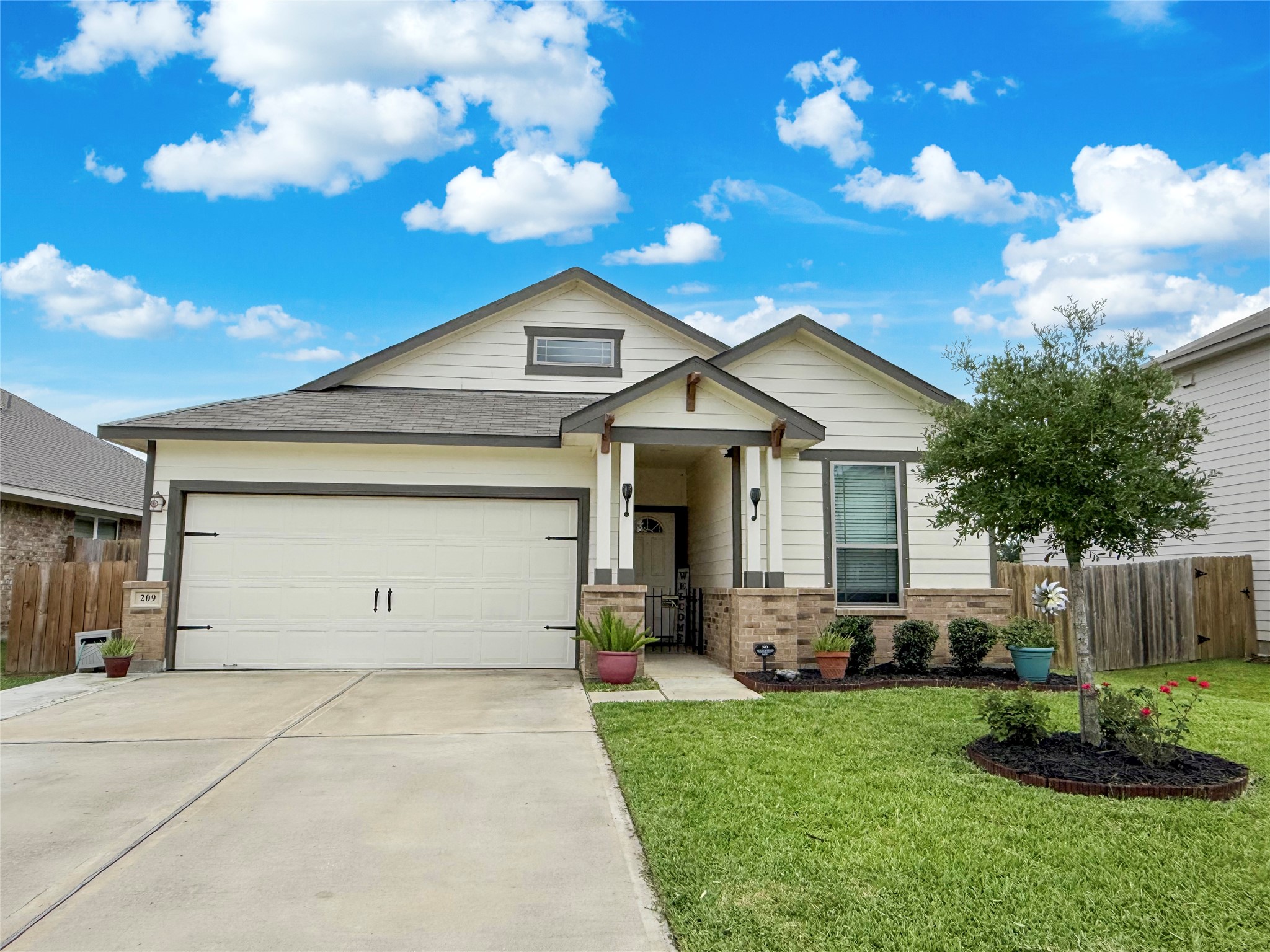 209 Bryan Way Angleton, TX 77515 - Photo 1 of 25