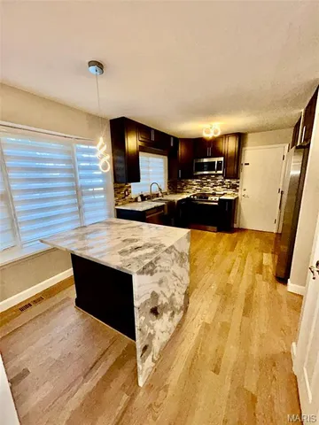 $2,600 | 12803 Glenbernie Lane, St. Louis, MO 63146