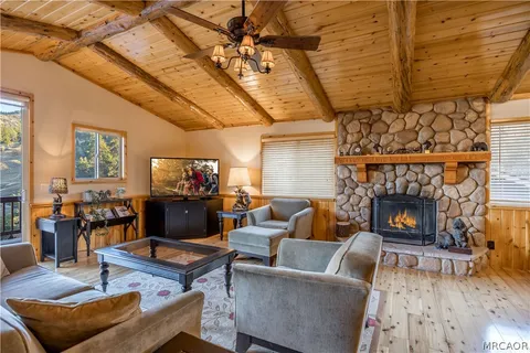 $925,000 | 1362 Balsam Drive, Big Bear Lake, CA 92315