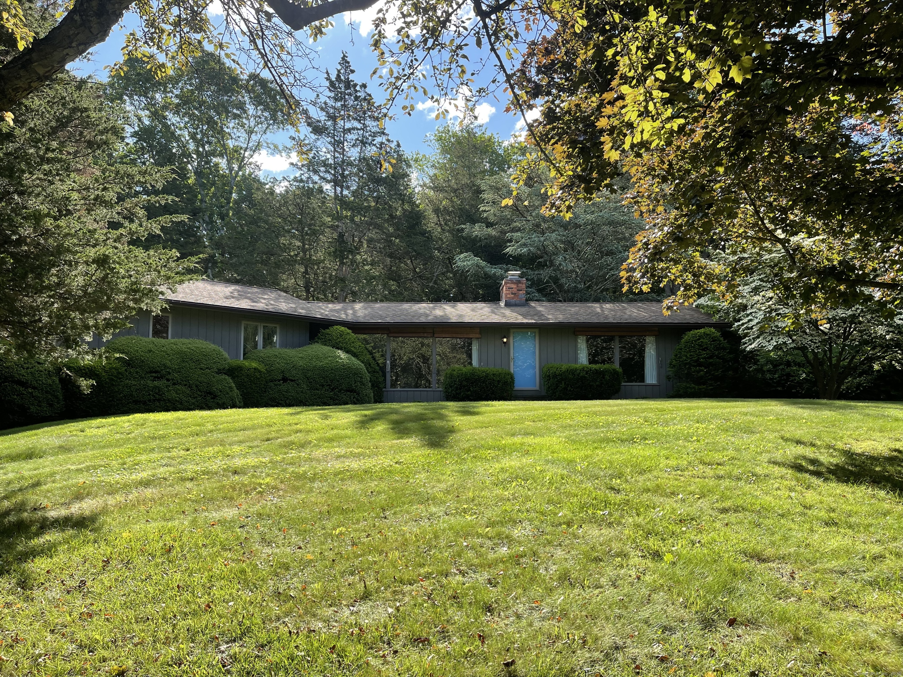 118 Flintlock Road Madison, CT 06443 - Photo 1 of 1 View of house from the street