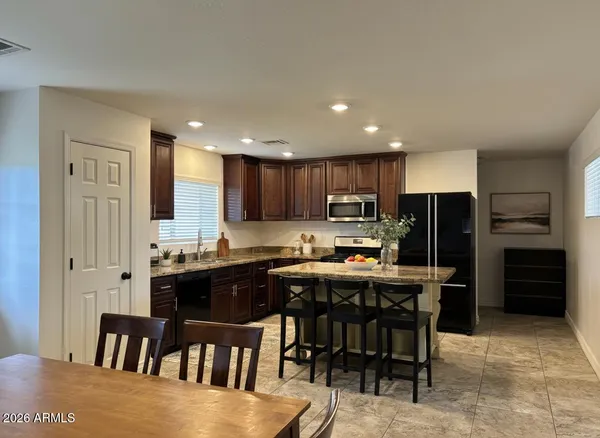 $3,200 | 524 West 18th Street, Tempe, AZ 85281