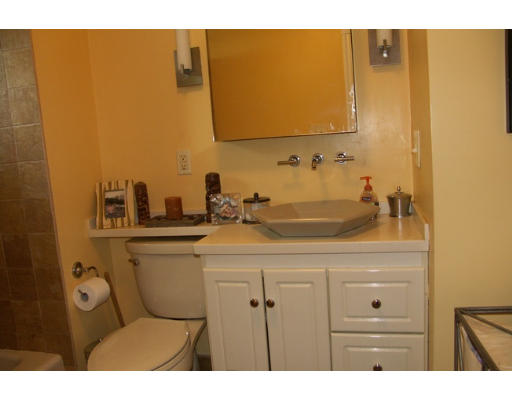44 Courtney Road Boston, MA 02132 - Photo 6 of 9 Gallery Image 6