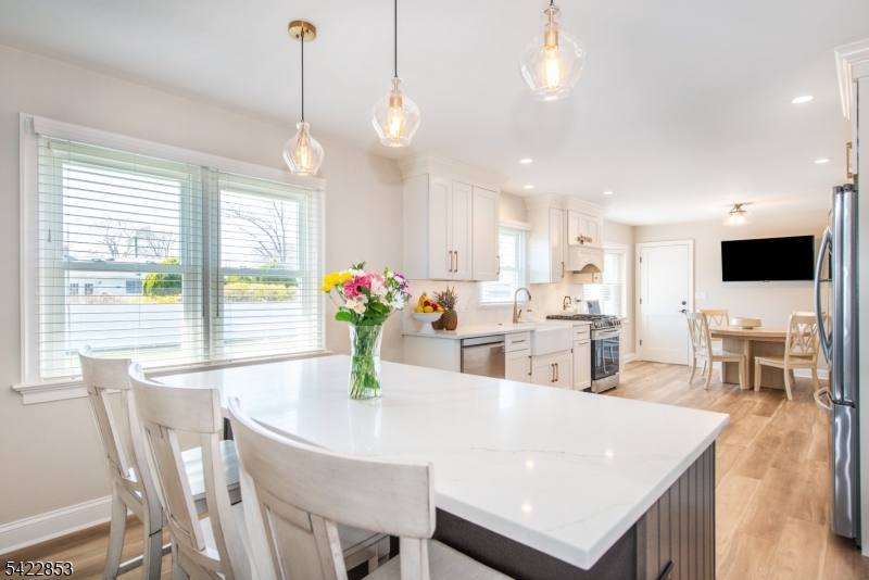 15 Green Meadows Road Fairfield, NJ 07004 - Photo 11 of 50