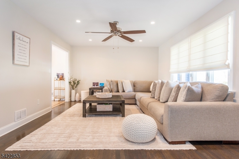 15 Green Meadows Road Fairfield, NJ 07004 - Photo 16 of 50