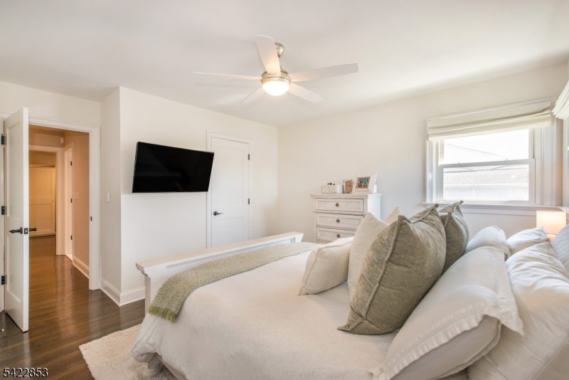 15 Green Meadows Road Fairfield, NJ 07004 - Photo 21 of 50