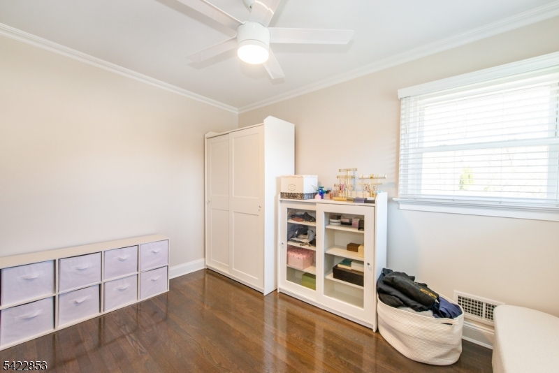 15 Green Meadows Road Fairfield, NJ 07004 - Photo 25 of 50