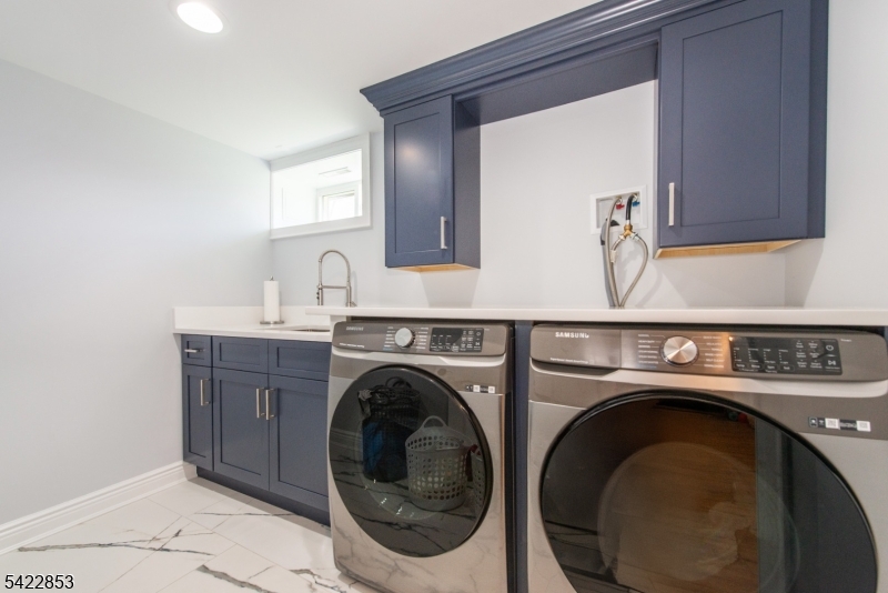 15 Green Meadows Road Fairfield, NJ 07004 - Photo 41 of 50