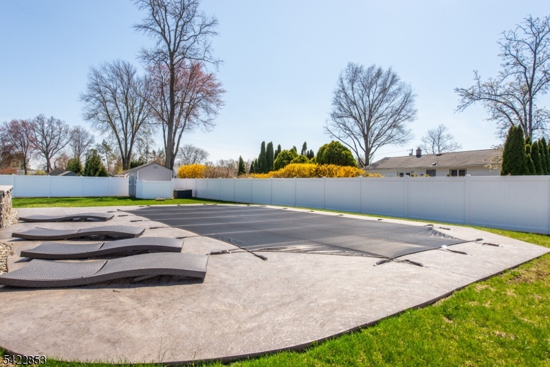 15 Green Meadows Road Fairfield, NJ 07004 - Photo 44 of 50