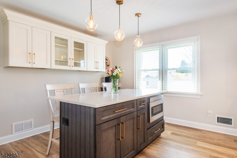 15 Green Meadows Road Fairfield, NJ 07004 - Photo 10 of 50