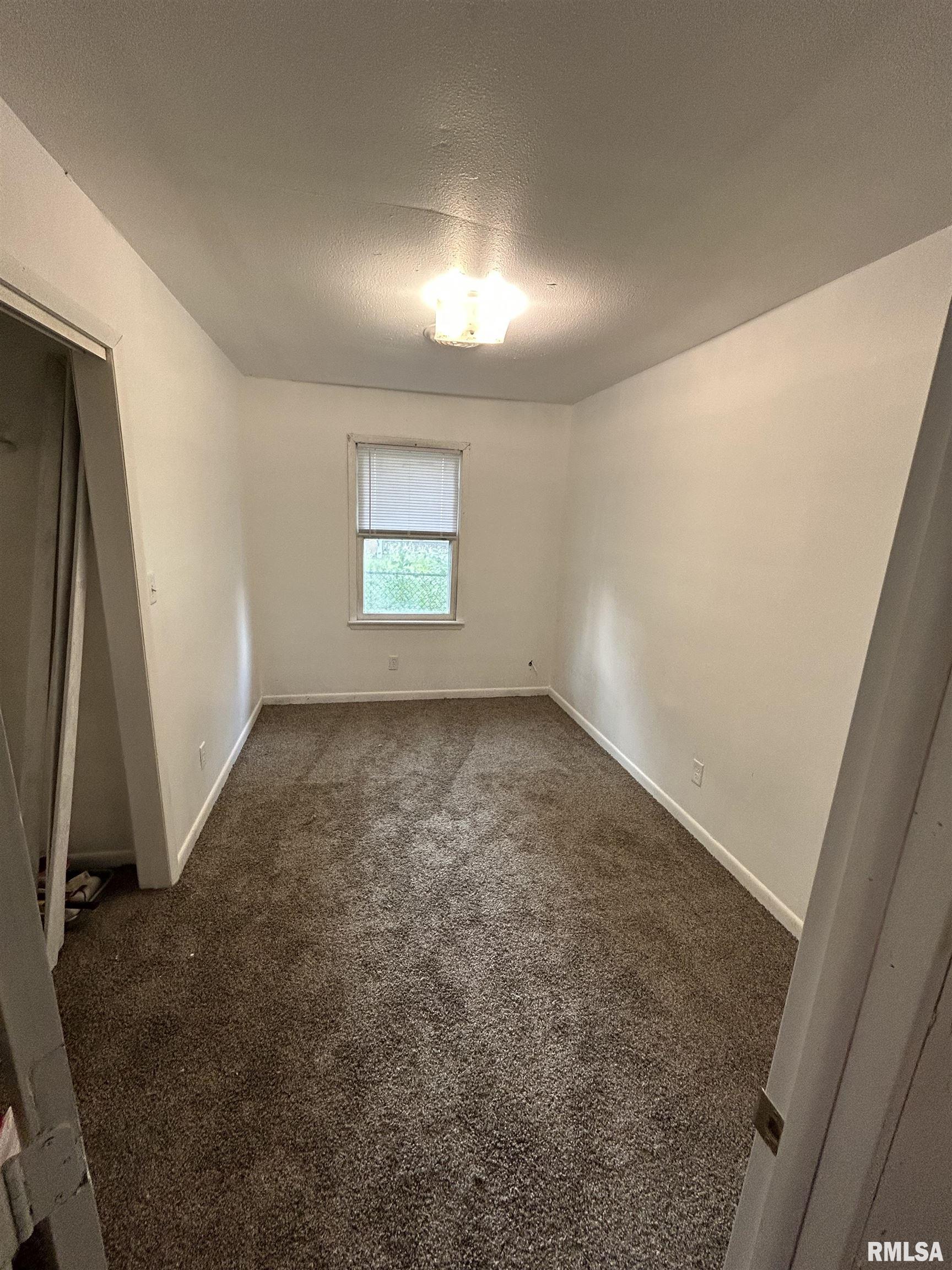 1513 East Cummins Avenue Springfield, IL 62702 - Photo 6 of 8