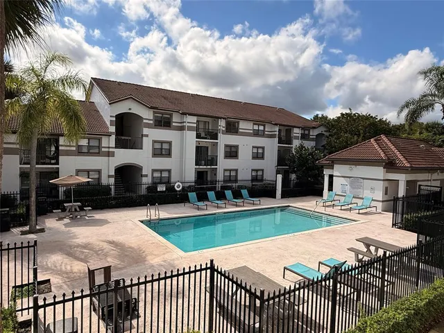 $2,500 | 560 South Park Road, Unit 267, Hollywood, FL 33021
