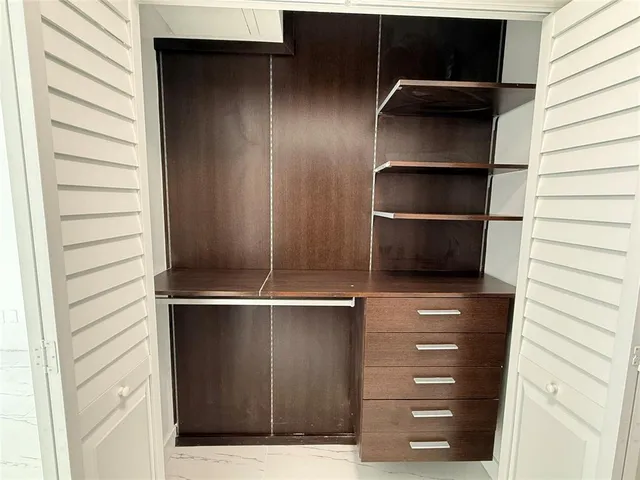 $2,500 | 560 South Park Road, Unit 267, Hollywood, FL 33021