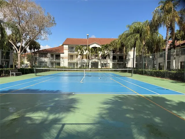 $2,500 | 560 South Park Road, Unit 267, Hollywood, FL 33021