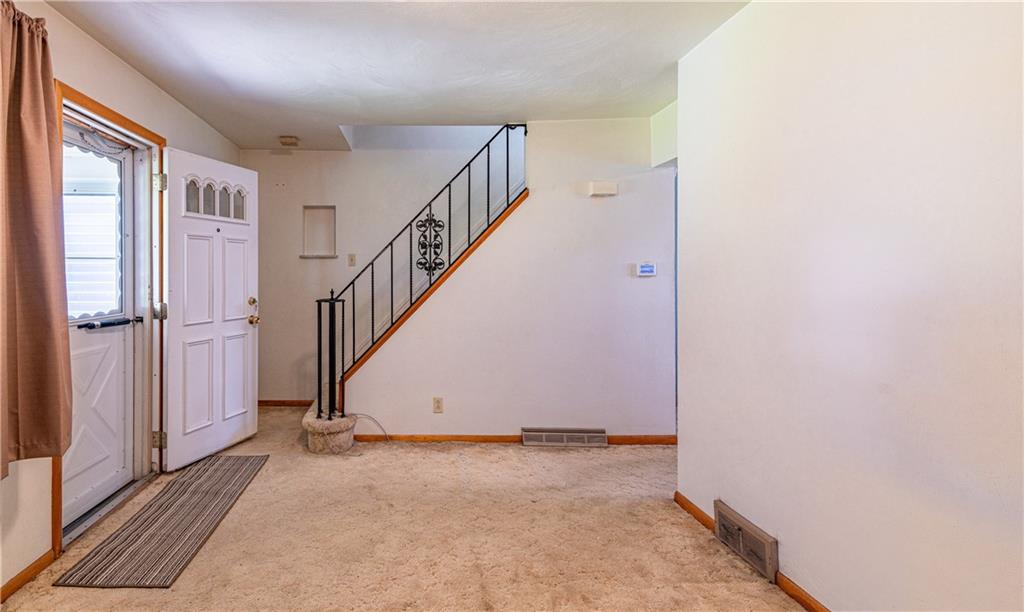 307 Sycamore Street Vandergrift, PA 15690 - Photo 8 of 25 Gallery Image 8