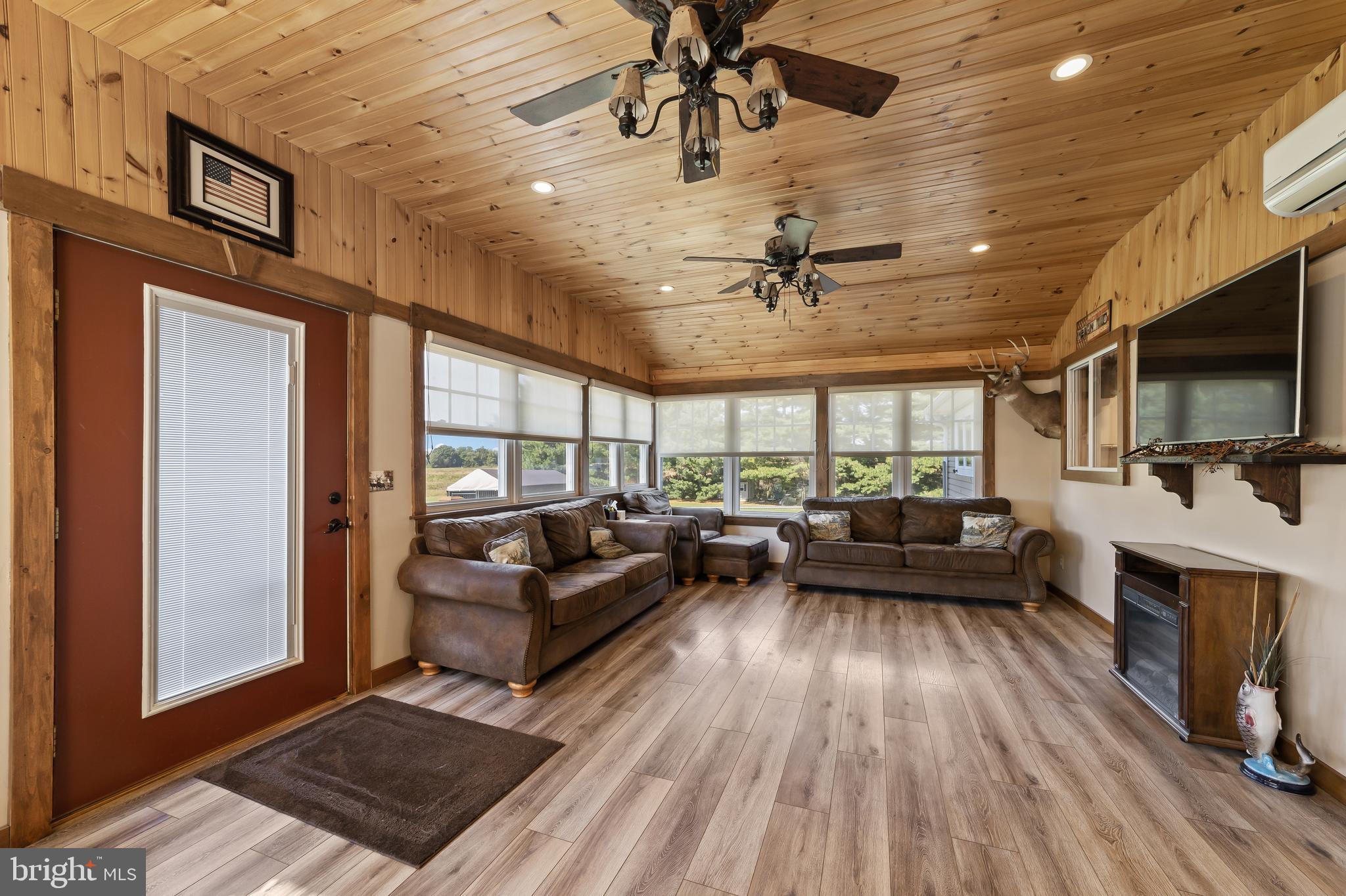 758 Harding Highway Carneys Point, NJ 08069 - Photo 8 of 29 Gallery Image 8