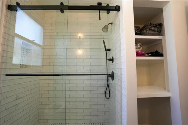 $1,750 | 4222 Vincennes Place, Unit B, New Orleans, LA 70125
