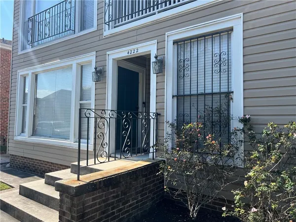 $1,750 | 4222 Vincennes Place, Unit B, New Orleans, LA 70125