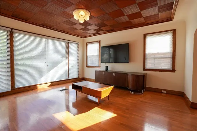 $1,875 | 4222 Vincennes Place, Unit B, New Orleans, LA 70125