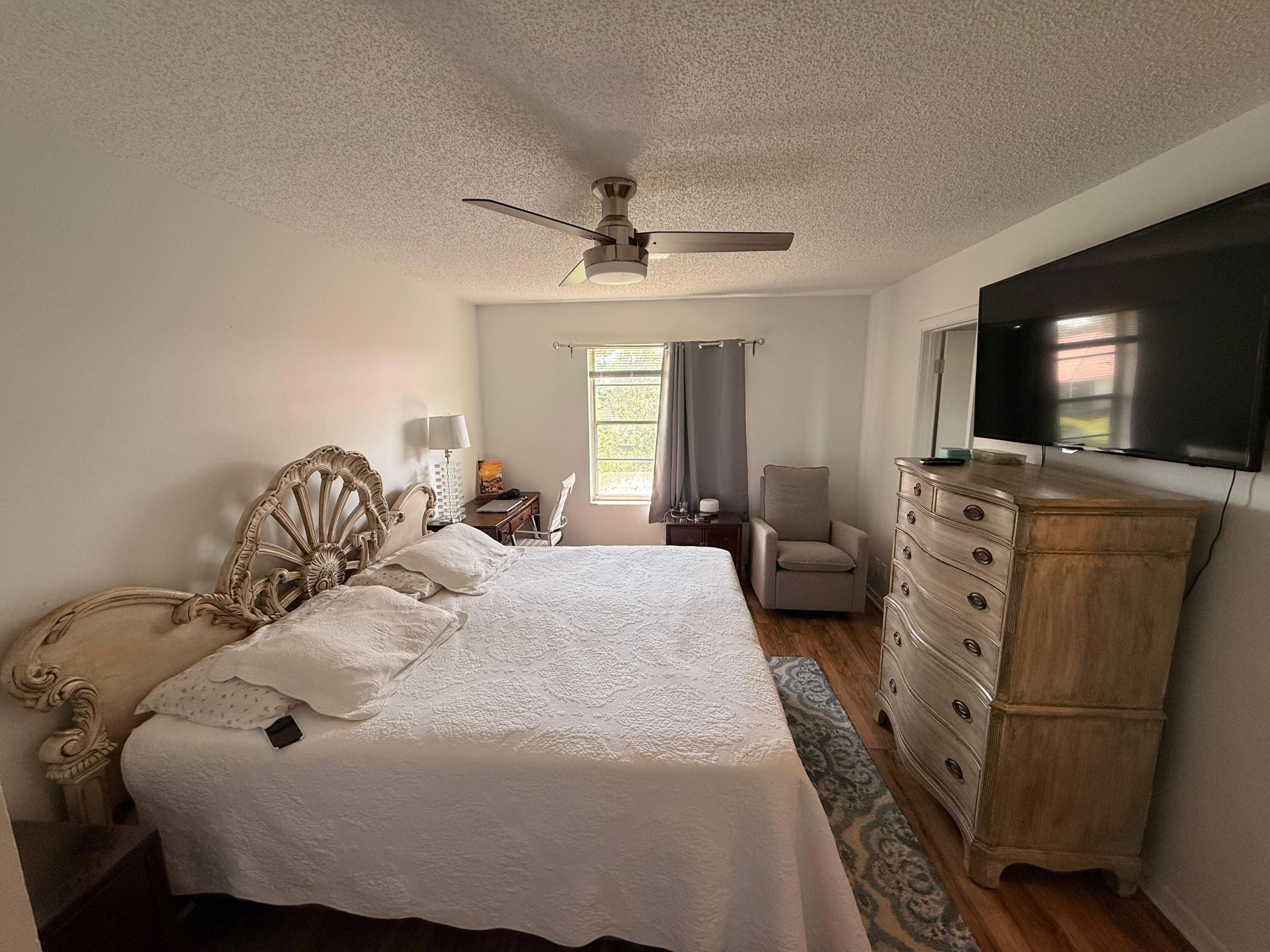 9923 Three Lakes Circle, Unit 13H Boca Raton, FL 33428 - Photo 7 of 10 b6cf9a6c-6461-4d67-baf4-41551dc51aca