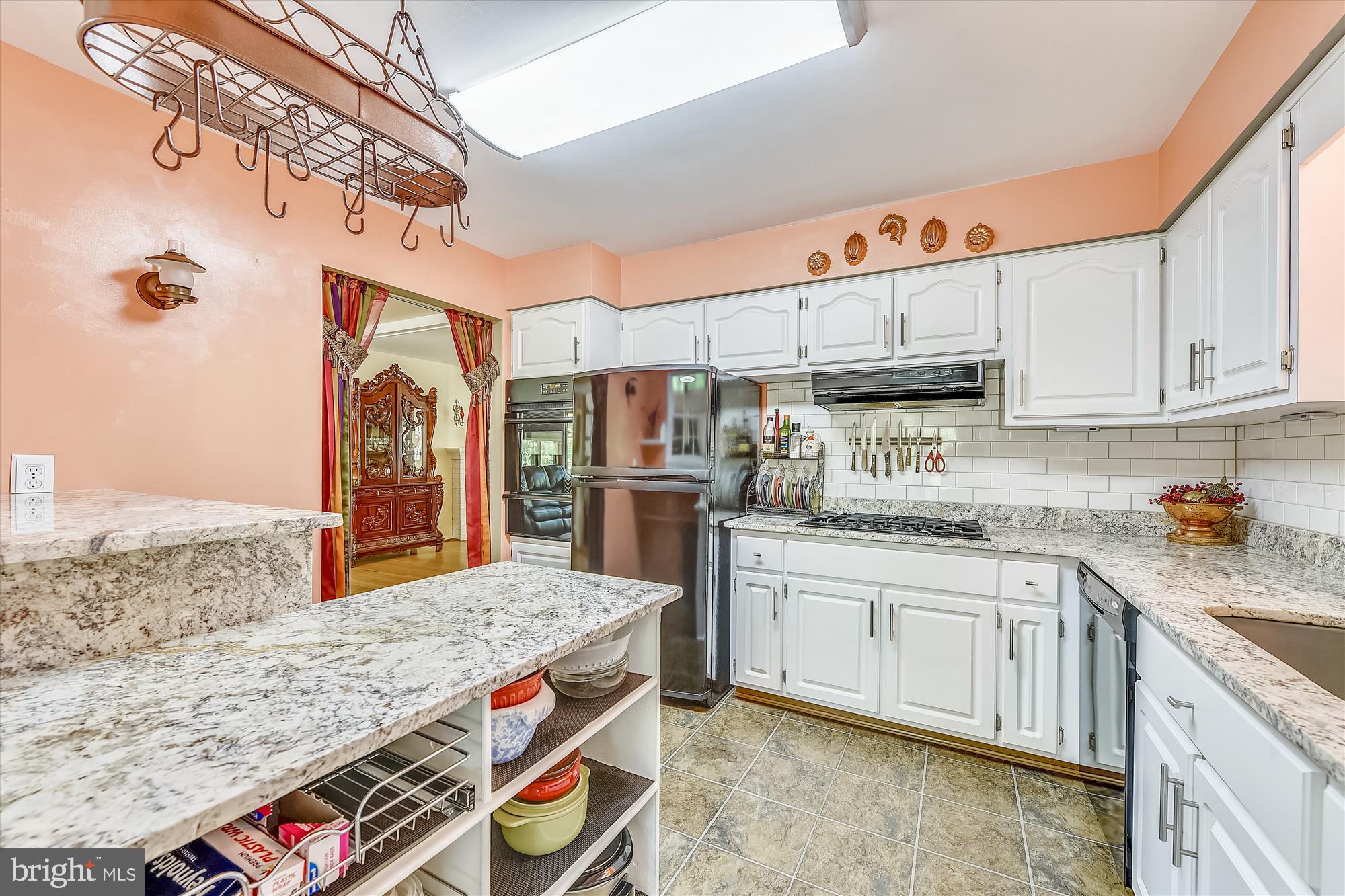 5645 Ravenel Lane Springfield, VA 22151 - Photo 24 of 53 Kitchen