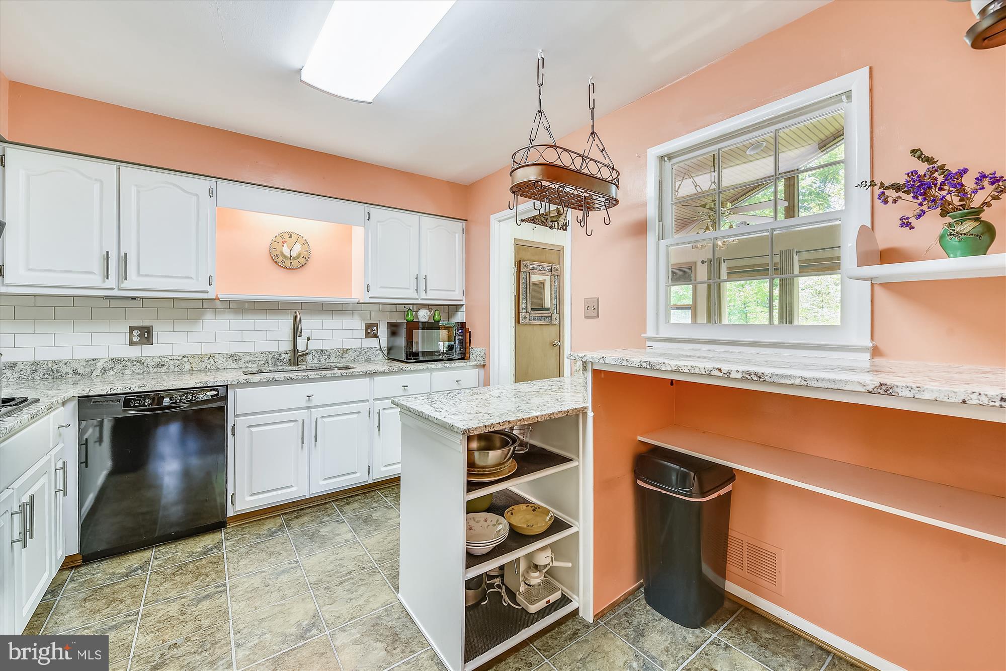 5645 Ravenel Lane Springfield, VA 22151 - Photo 26 of 53 kitchen