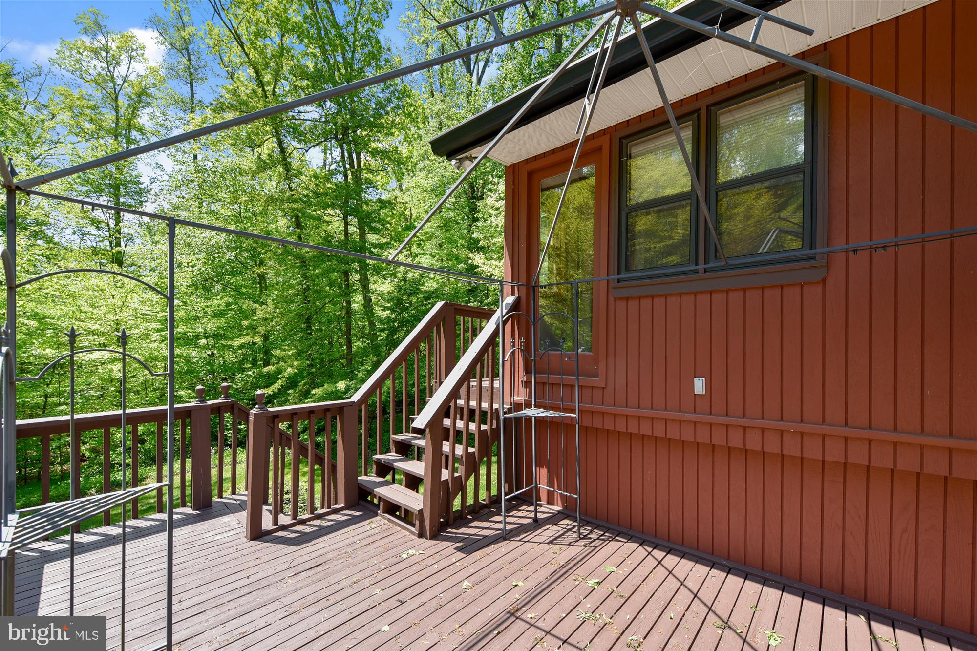 5645 Ravenel Lane Springfield, VA 22151 - Photo 48 of 53 2nd deck