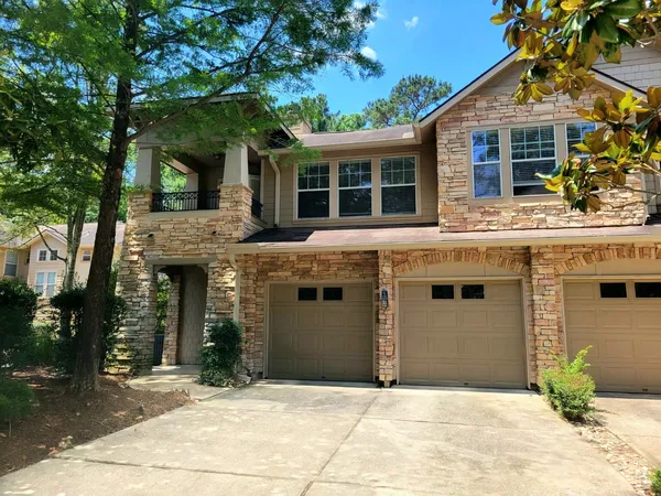 $2,200 | 77 Woodlily Place, The Woodlands, TX 77382
