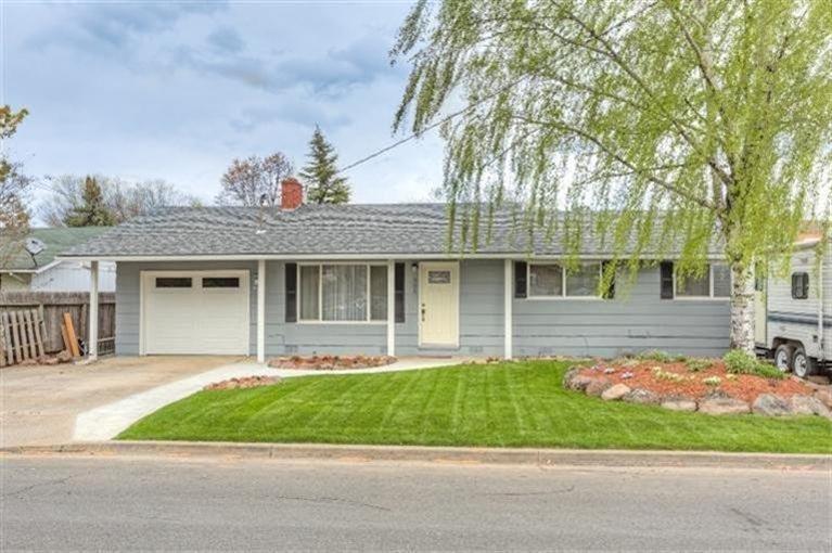 305 South Rose Street Phoenix, OR 97535 - Photo 1 of 35 Immaculate 3 bedroom, 1 bath home with R