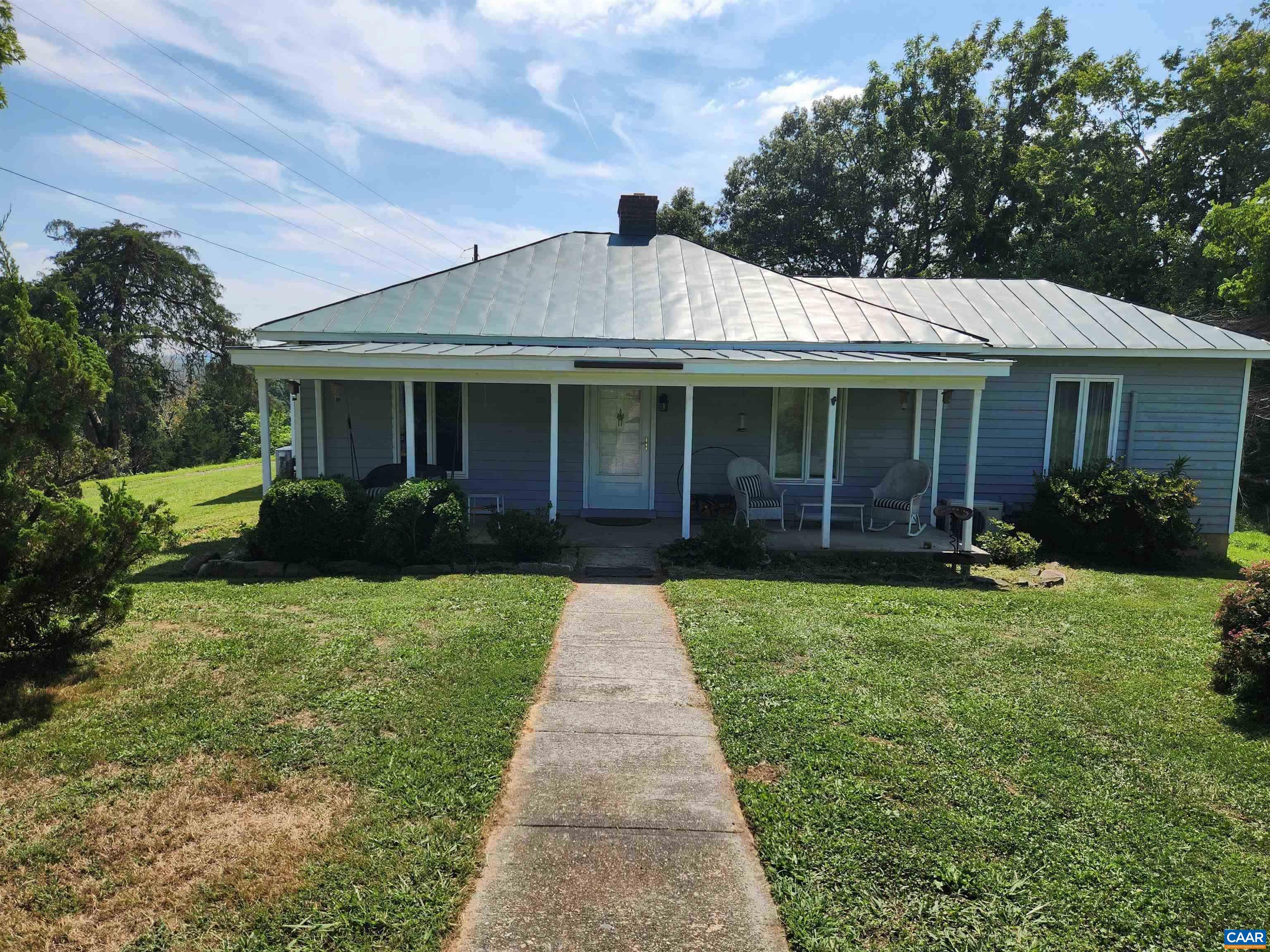 1829 Cabell Road Wingina, VA 24599 - Photo 2 of 16