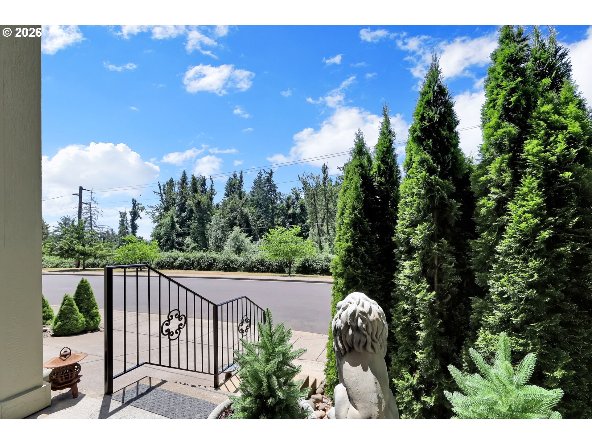 4908 Holly Street Springfield, OR 97478 - Photo 5 of 36