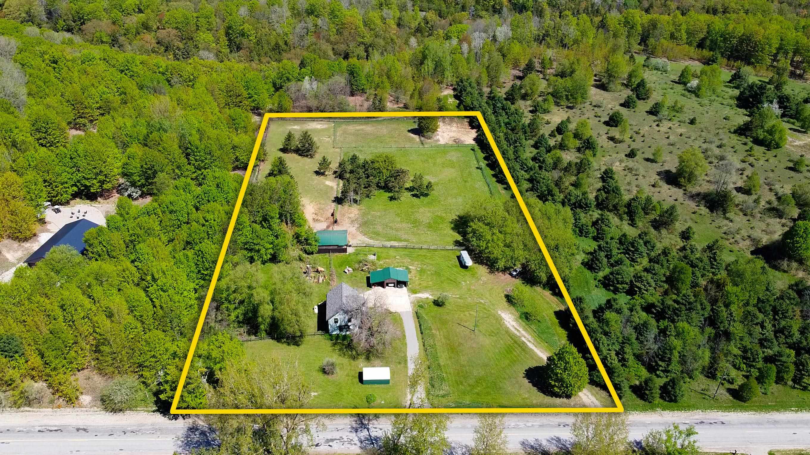 8807 Rogers Road East Jordan, MI 49727 - Photo 6 of 64