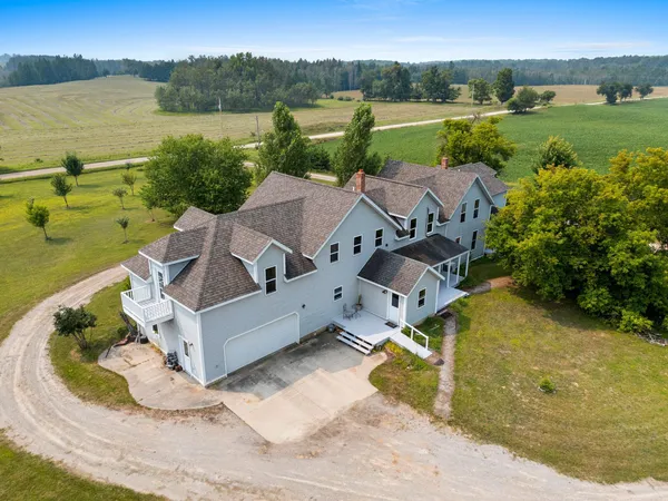 $479,000 | W3966 32nd Road, Carney, MI 49812