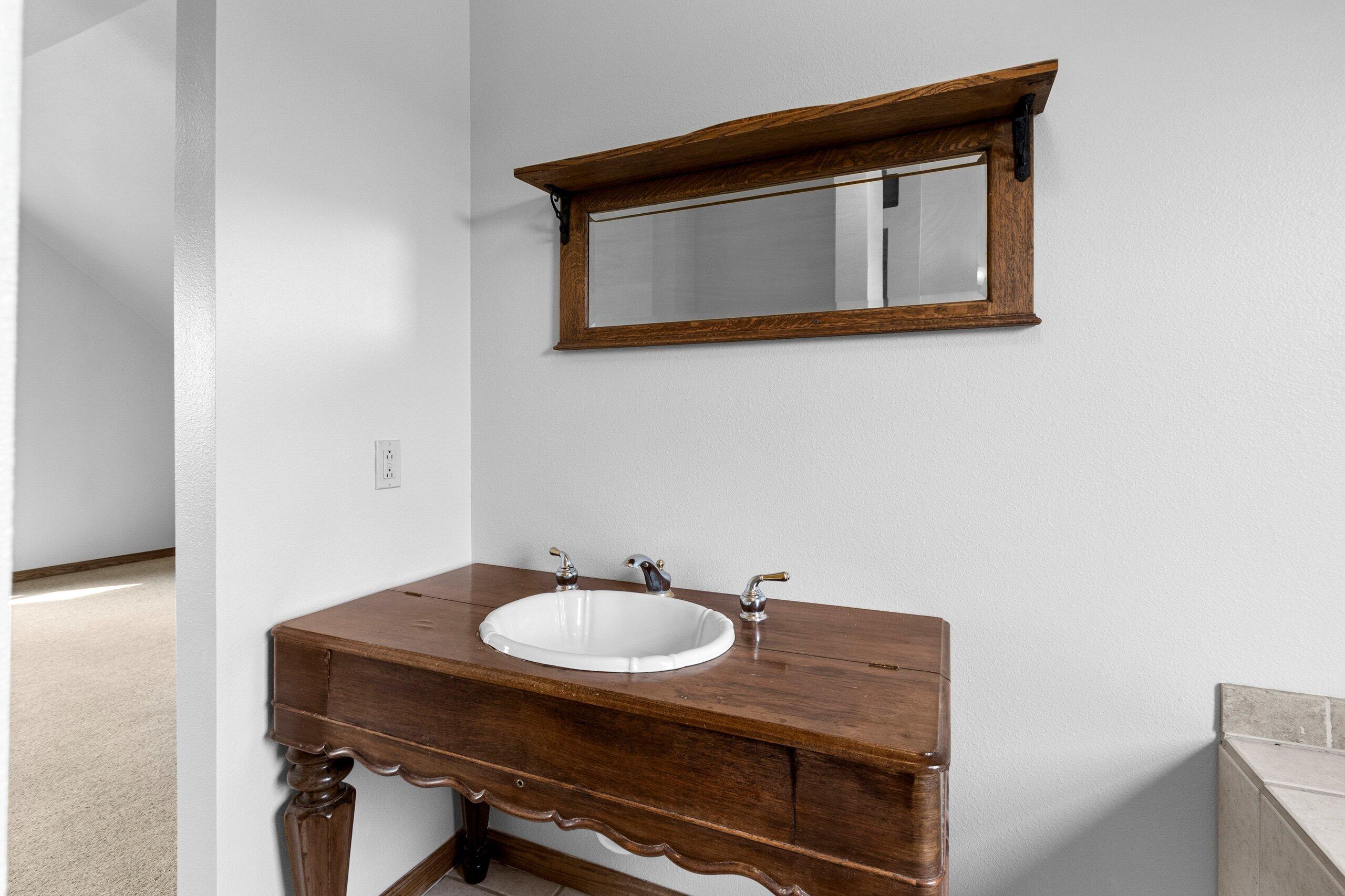 W3966 32nd Road Carney, MI 49812 - Photo 34 of 77 2nd Floor Primary Bath