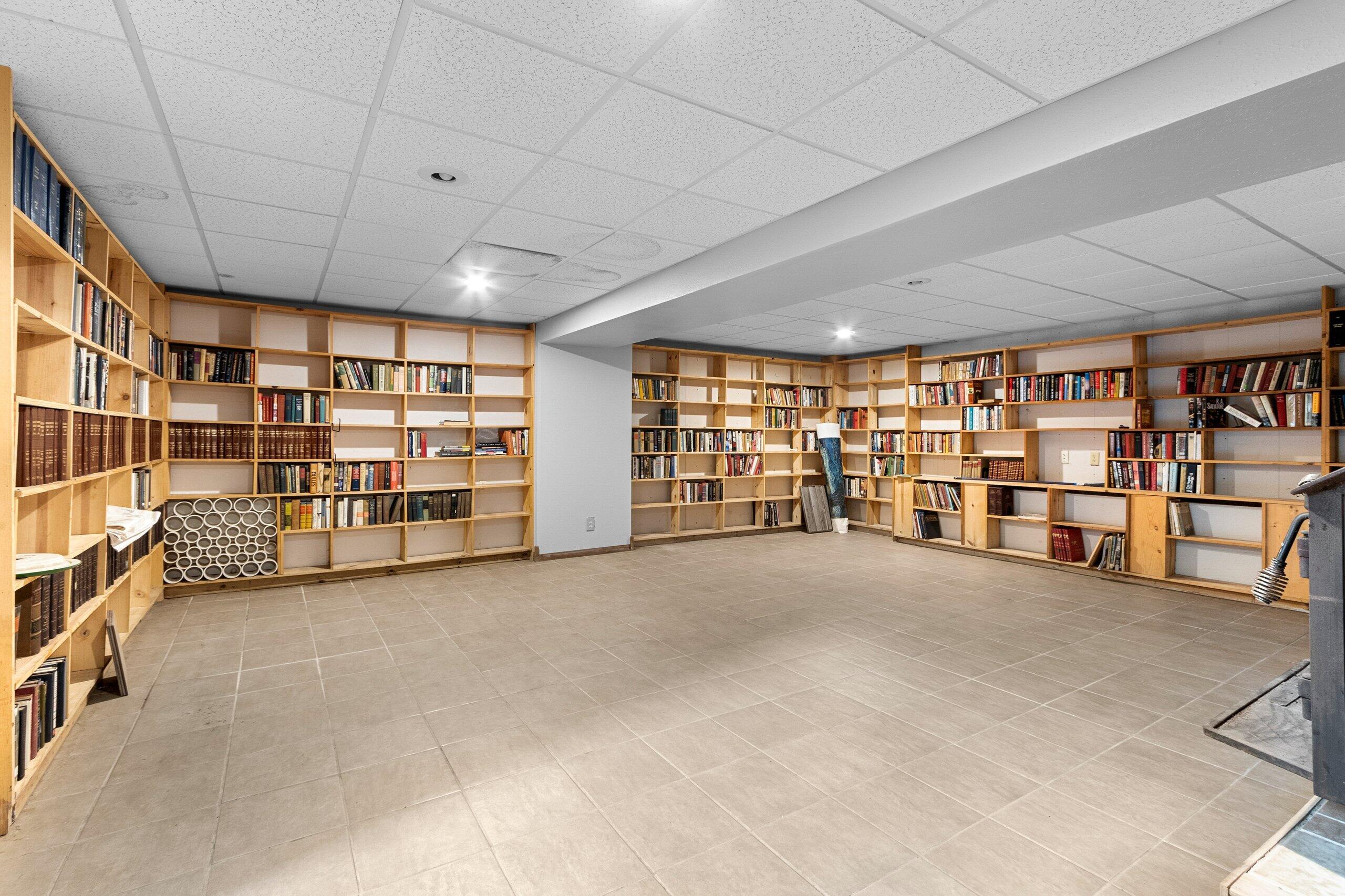 W3966 32nd Road Carney, MI 49812 - Photo 42 of 77 Lower Billiards/Library Room