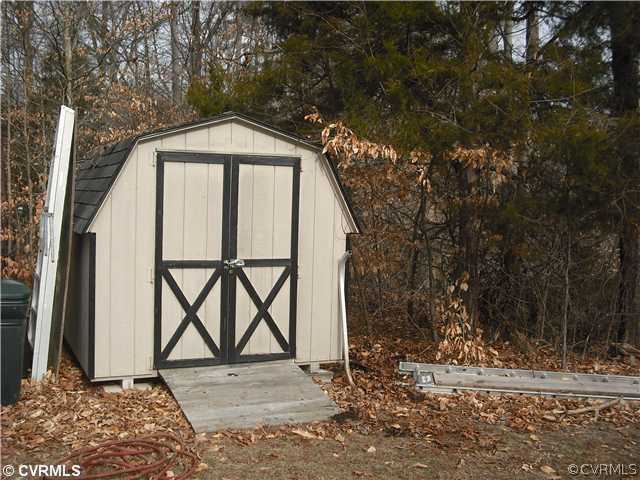 12867 West River Road Aylett, VA 23009 - Photo 18 of 19 Exterior Front - Storage Shed