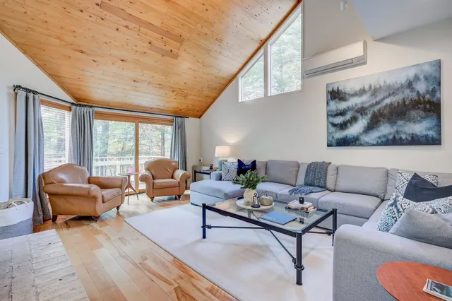 $899,000 | 72 Cranmore Woods Road, Unit 2, North Conway, NH 03860