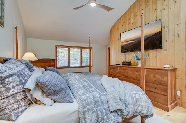 $899,000 | 72 Cranmore Woods Road, Unit 2, North Conway, NH 03860