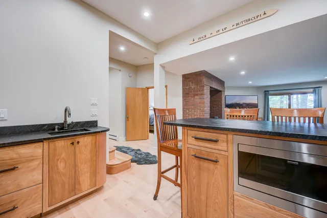 $899,000 | 72 Cranmore Woods Road, Unit 2, North Conway, NH 03860