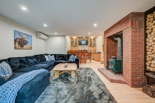 $899,000 | 72 Cranmore Woods Road, Unit 2, North Conway, NH 03860