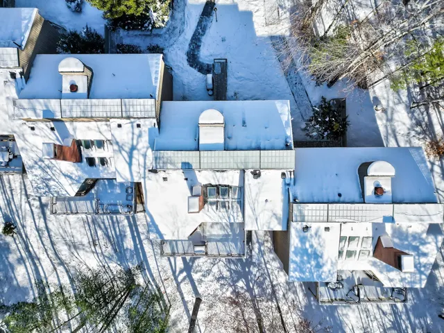 $899,000 | 72 Cranmore Woods Road, Unit 2, North Conway, NH 03860