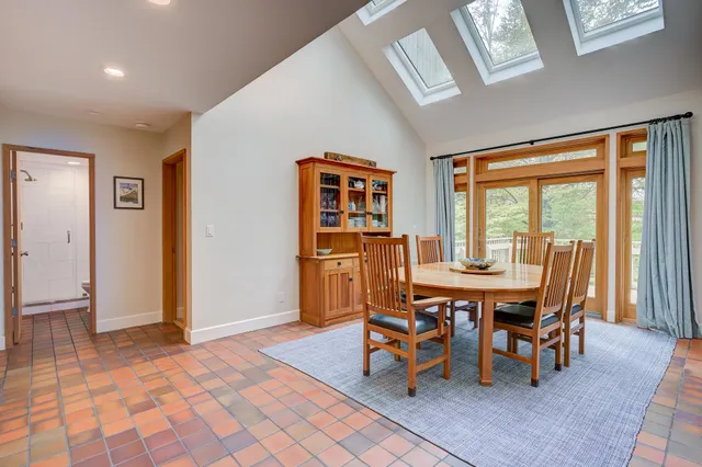 $899,000 | 72 Cranmore Woods Road, Unit 2, North Conway, NH 03860