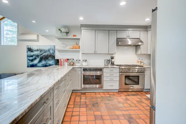 $899,000 | 72 Cranmore Woods Road, Unit 2, North Conway, NH 03860