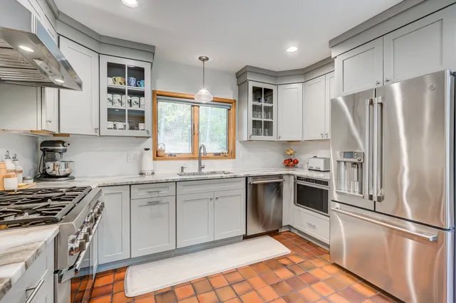 $899,000 | 72 Cranmore Woods Road, Unit 2, North Conway, NH 03860