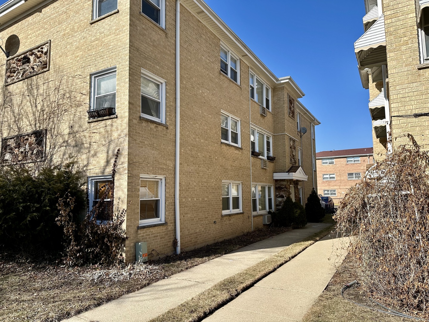 8518 West Rascher Avenue, Unit 2 Chicago, IL 60656 - Photo 1 of 22